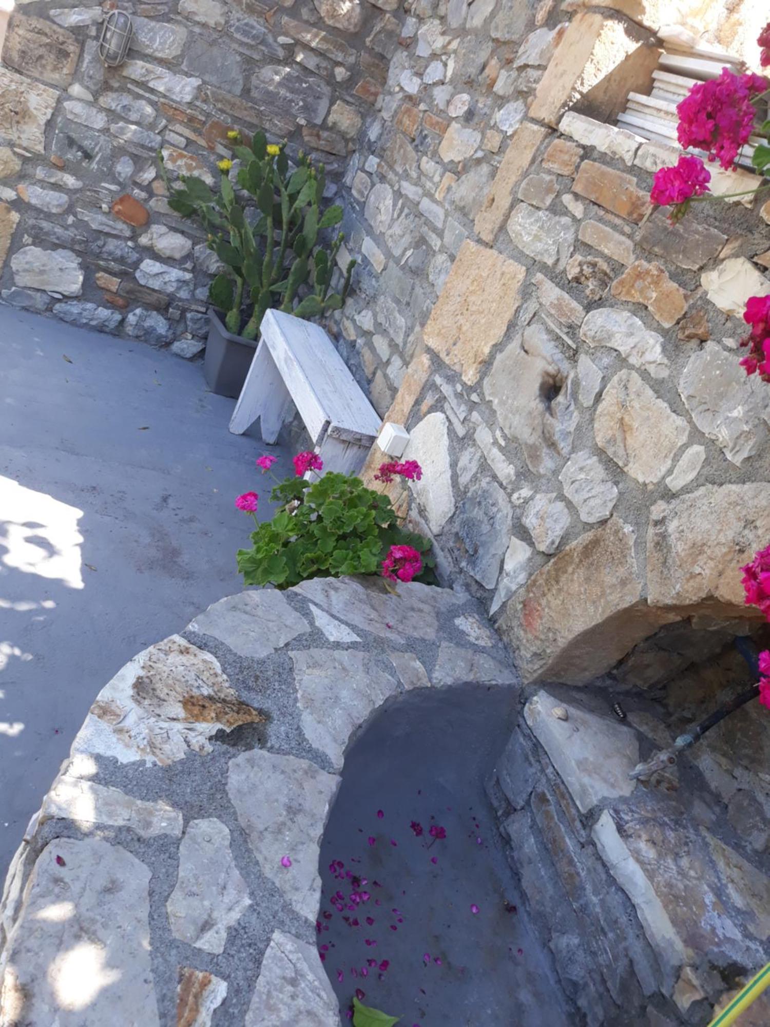 Evelin Studio Kalamata Exterior foto